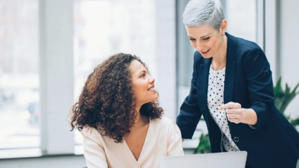 Feedback, empatia e iniciativa podem ajudar você a melhorar o relacionamento interpessoal no trabalho