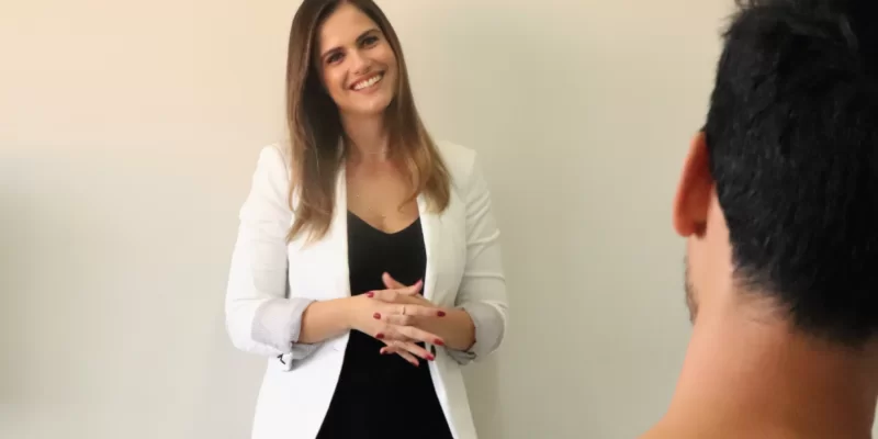 Como ir bem em entrevista de emprego usando a comunicação assertiva